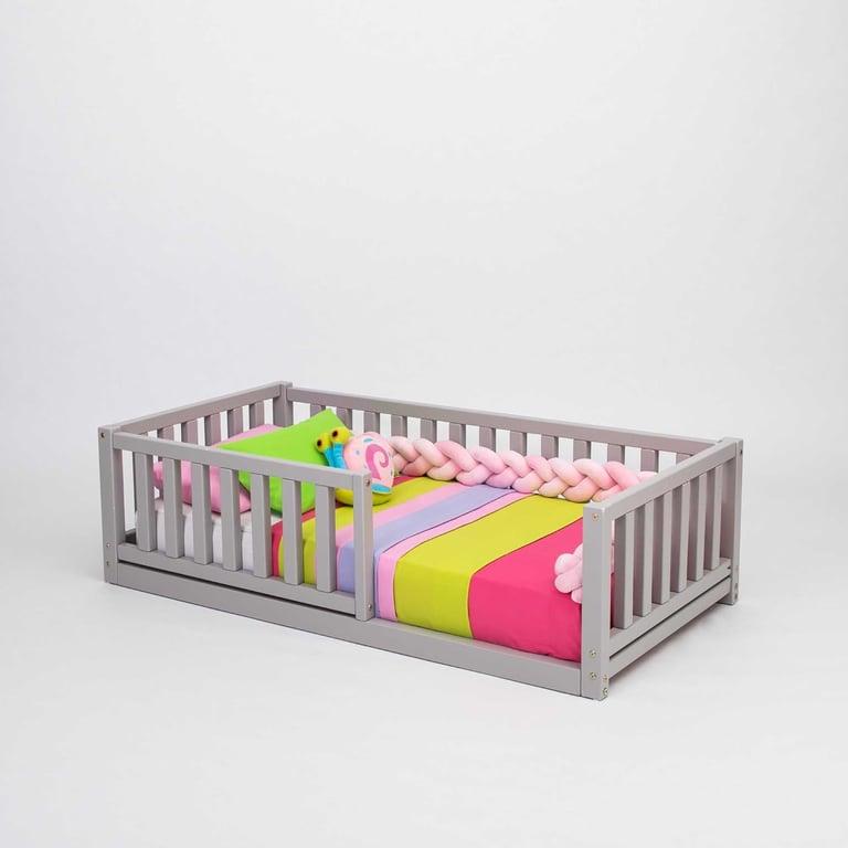 Montessori Sweet Home From Wood Vloerbed Met Relingen Aan 4 Zijden Enkel Grijs