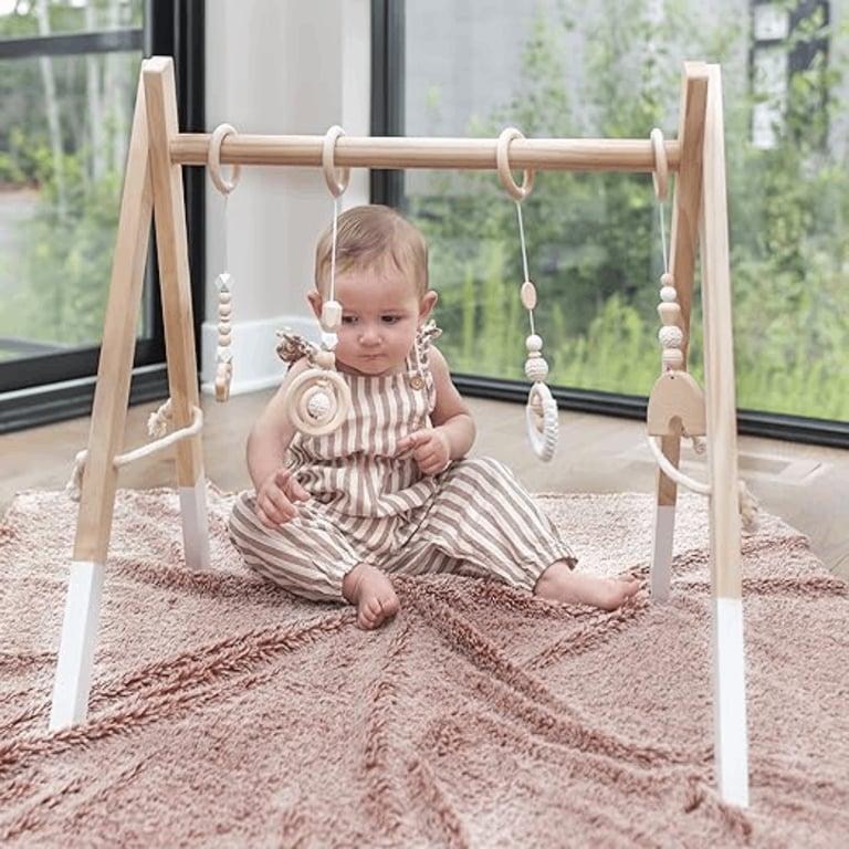 Montessori Treasure Kids Deluxe Opvouwbare Houten Baby Gym met 4 Speeltjes Wit