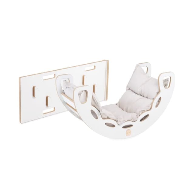 Plush Nest Kleine Klimboog Met Helling en Licht Beige Kussen