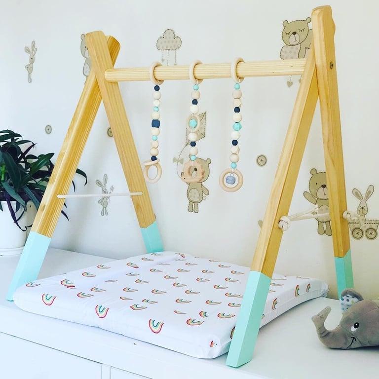 Montessori Mama's Secret Houten Baby Gym Mintgroen