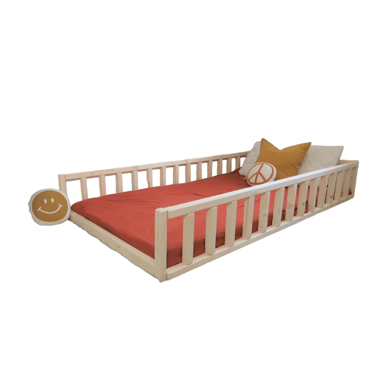 Montessori Bash & Timber Eenpersoons Vloerbed Frame Met Open Voorkant, Relingen en Lattenbodem