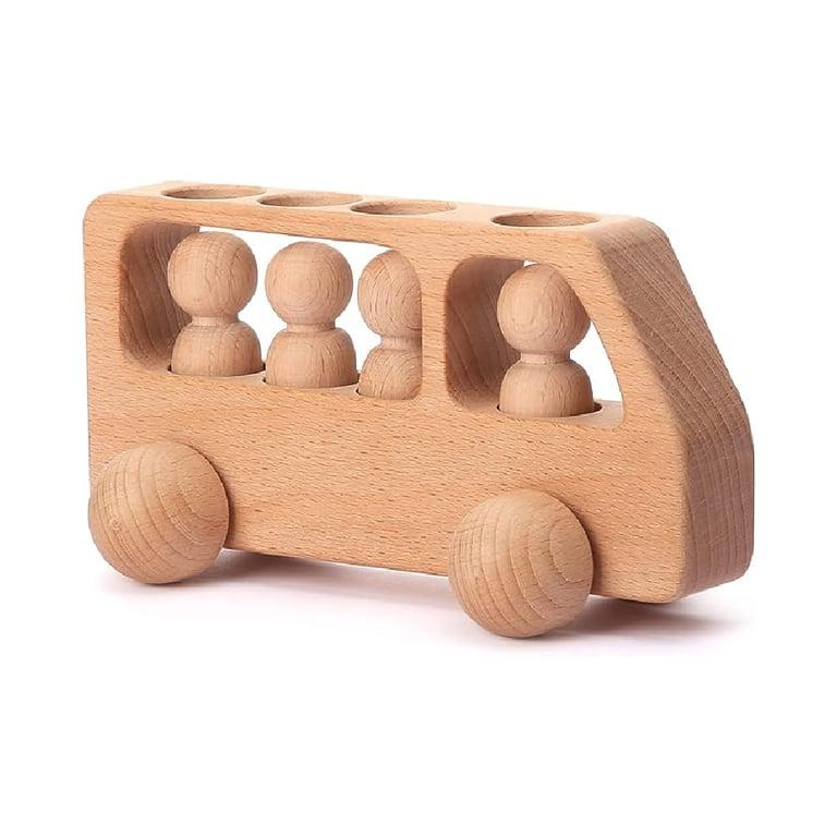 Montessori Wooden Teether 4 Houten Figuren in De Bus